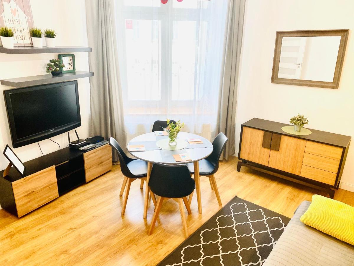 Apartament Centrum Poznan Bagian luar foto