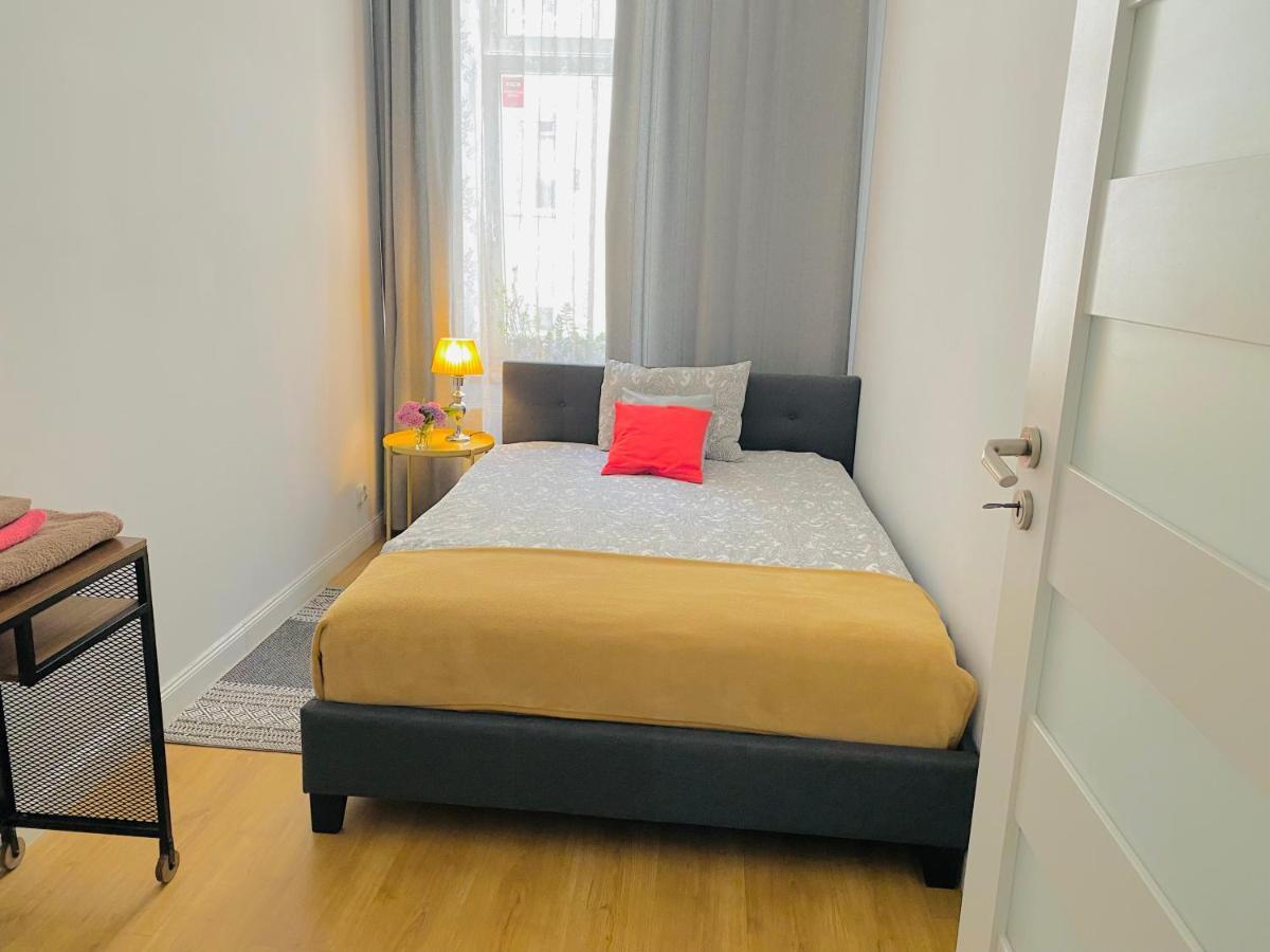 Apartament Centrum Poznan Bagian luar foto