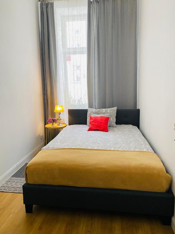 Apartament Centrum Poznan Bagian luar foto